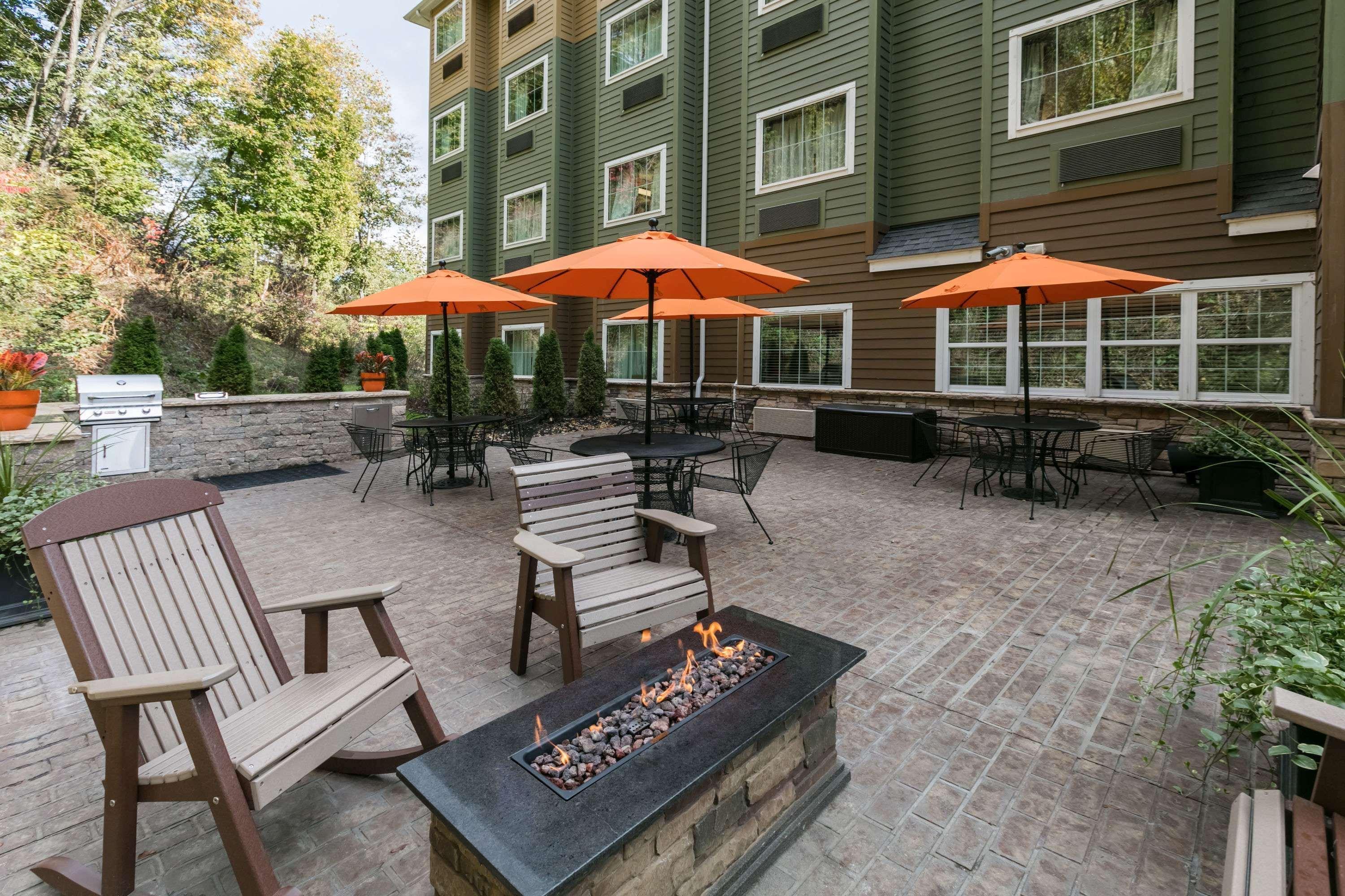 Sleep Inn & Suites Steubenville At The University Exterior foto